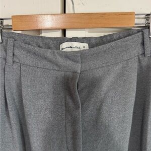 Abercrombie & Fitch Gray women’s wool blend trousers